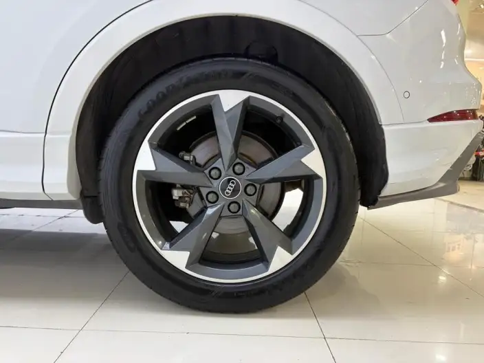 AUDI Q3 2022 Model 35 TFSI Fashion Dynamic Model – фото 7