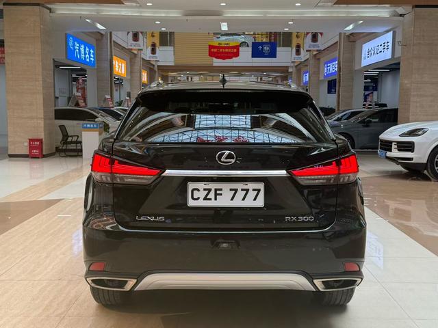 Lexus RX 2020 Facelift 300 2WD Elite – фото 8