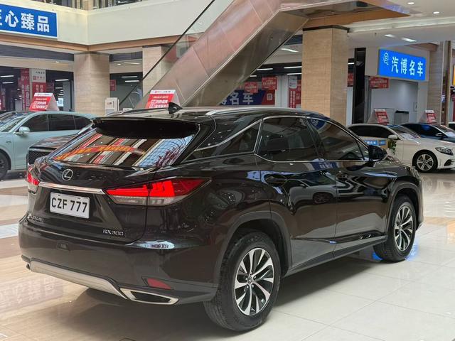 Lexus RX 2020 Facelift 300 2WD Elite – фото 9