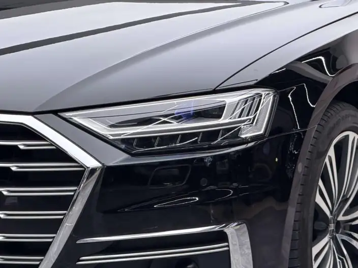 Audi A8 2022 Model A8L 55 TFSI quattro Noble Model Collector Edition Edition – фото 4
