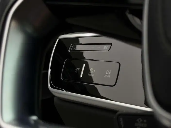 Audi A8 2022 Model A8L 55 TFSI quattro Noble Model Collector Edition Edition – фото 8