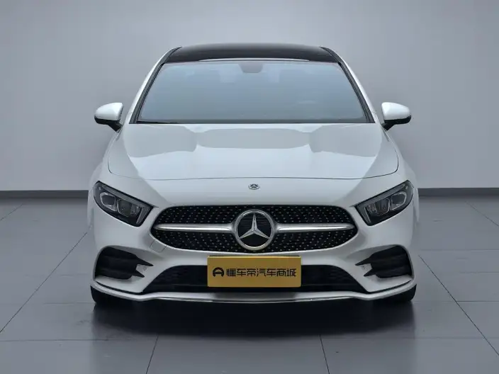 Mercedes-Benz A-class 2022 Model Facelift II A 200 L Sports sedan Fashion Edition – фото 2