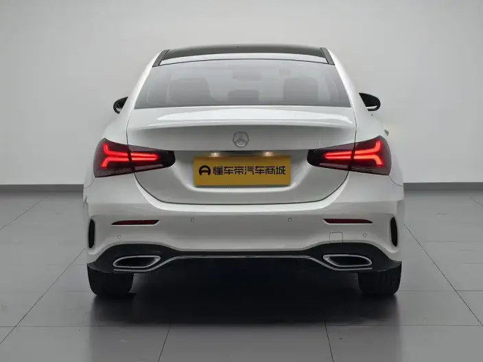Mercedes-Benz A-class 2022 Model Facelift II A 200 L Sports sedan Fashion Edition – фото 6