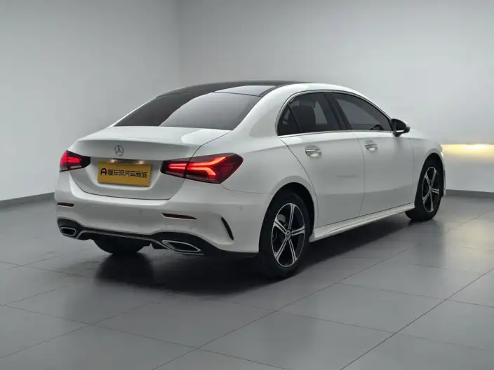 Mercedes-Benz A-class 2022 Model Facelift II A 200 L Sports sedan Fashion Edition – фото 7