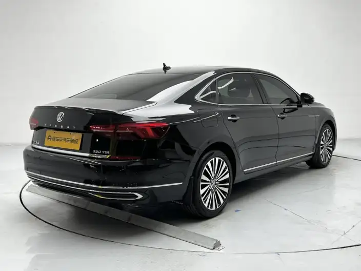 Volkswagen Passat 2020 Model 330TSI Deluxe Edition China VI – фото 7
