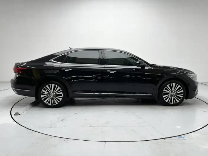 Volkswagen Passat 2020 Model 330TSI Deluxe Edition China VI – фото 8