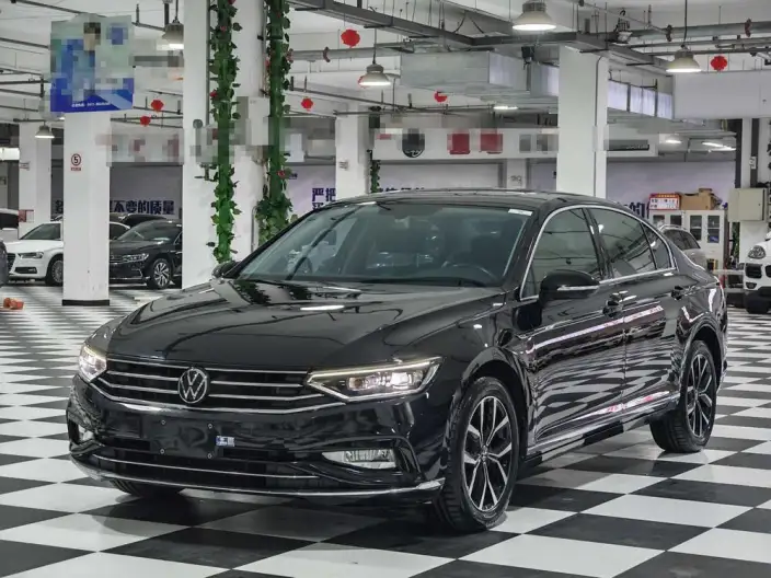 Volkswagen Magotan 2020 Model 280TSI DSG Comfort Model – фото 1
