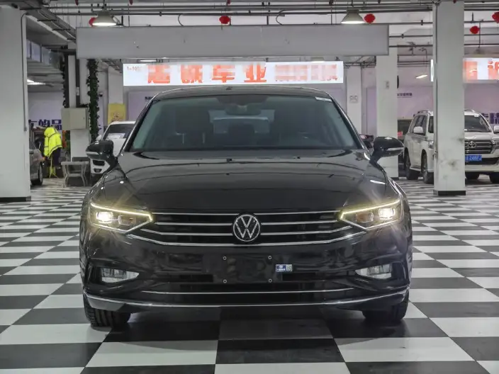 Volkswagen Magotan 2020 Model 280TSI DSG Comfort Model – фото 2