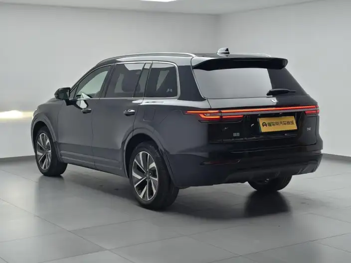 Li Auto ONE 2021 Model Extended Range 6 seat Edition – фото 5