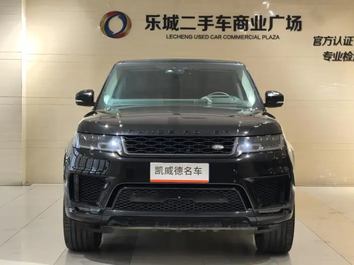 Range Rover Sport 2020 Model 3.0 L6 HST – фото 2