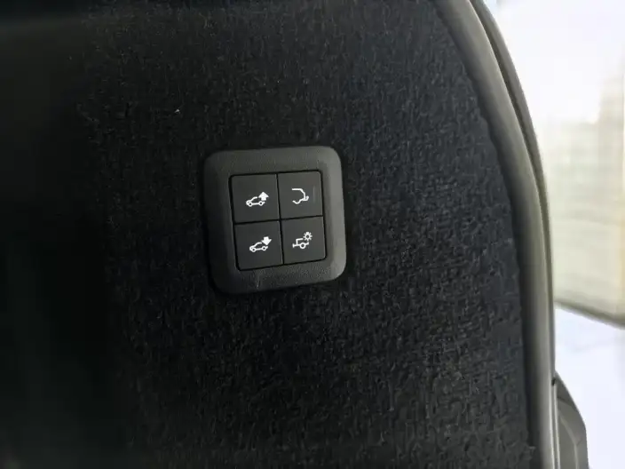 Range Rover Sport 2020 Model 3.0 L6 HST – фото 5