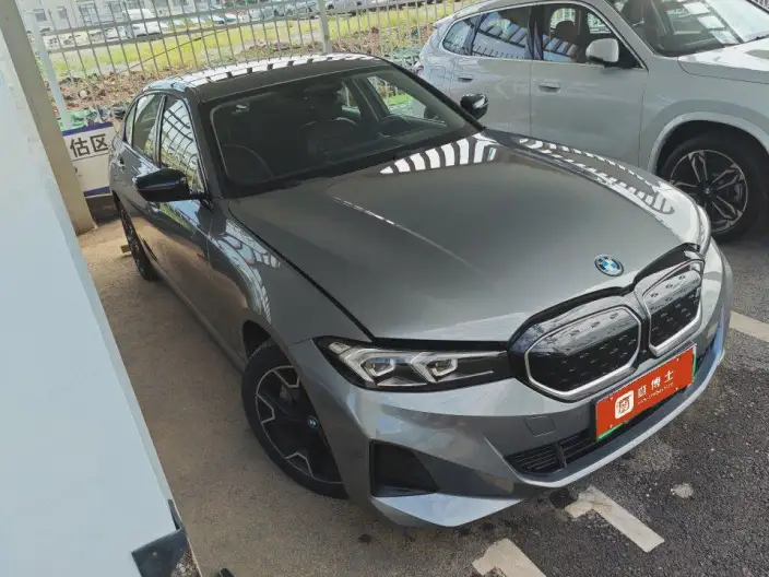 BMW i3 2023 Model eDrive40L Night Edition Sports Set – фото 2