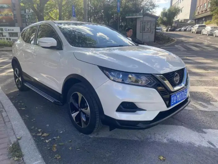 Nissan Qashqai 2022 Model 2.0L XV Smart Edition – фото 3