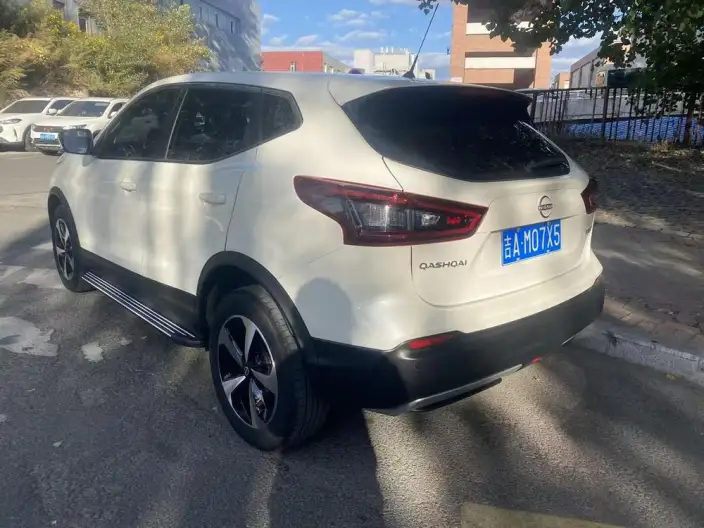 Nissan Qashqai 2022 Model 2.0L XV Smart Edition – фото 4