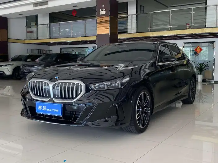 BMW 5 Series 2026 Model 530Li Leading Model M Sports Set