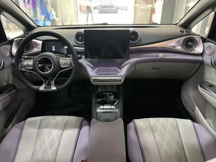 BYD Dolphin 2023 Model Fashion Edition – фото 7