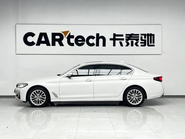 BMW 5 Series 2021 Model 525Li Luxury Set – фото 3