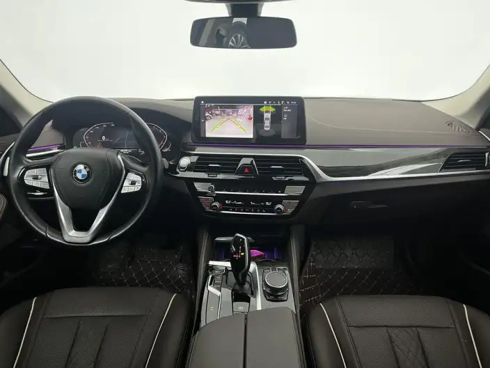 BMW 5 Series 2021 Model 525Li Luxury Set – фото 10