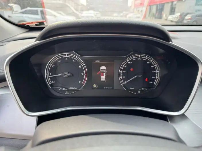 Geely Binyue 2020 Model PRO 240T DCT Hunter – фото 6