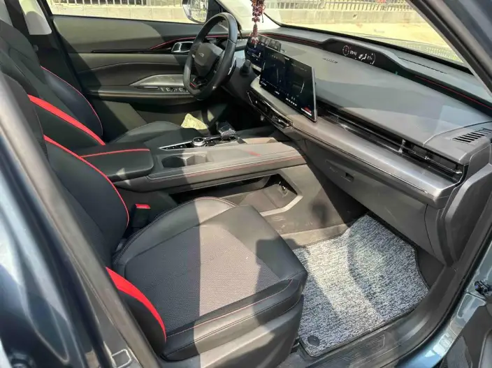 Changan Auchan Z6 2023 Model Blue whale 1.5T DCT Smart Enjoy Model – фото 8