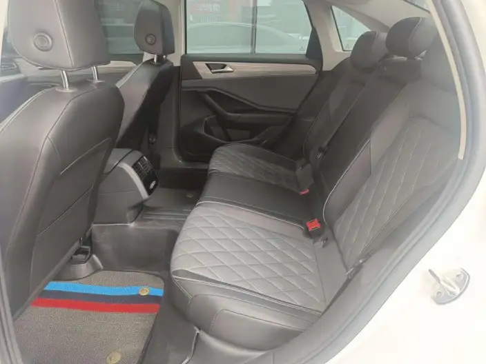 Volkswagen Sagitar 2023 Model 300TSI DSG Beyond Edition – фото 9