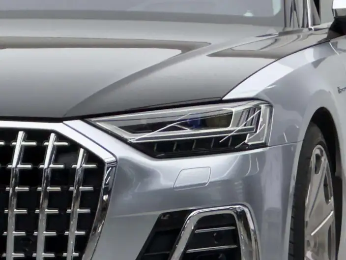 Audi A8 2022 Model A8L 55 TFSI quattro Noble Model Collector Edition Edition – фото 4