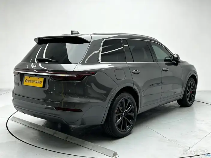 Li Auto ONE 2021 Model Extended Range 6 seat Edition – фото 7