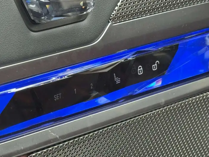 BMW i7 2023 Model eDrive50L Exclusive Model M Sports Set – фото 9