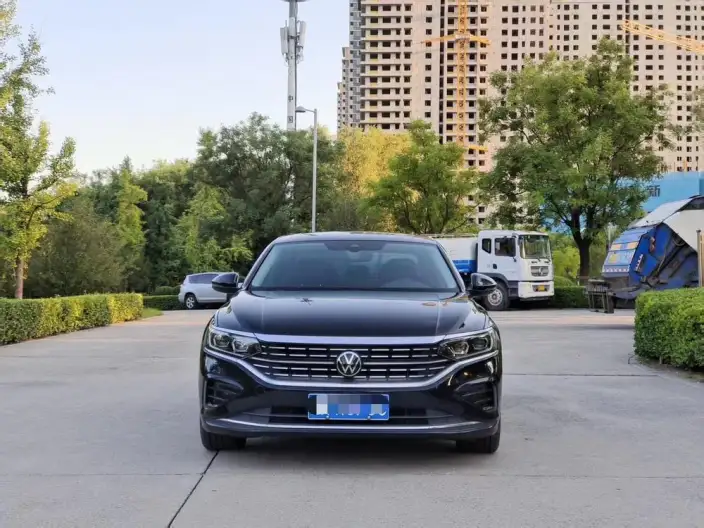 Volkswagen Passat 2022 Model 330TSI Deluxe Edition – фото 2