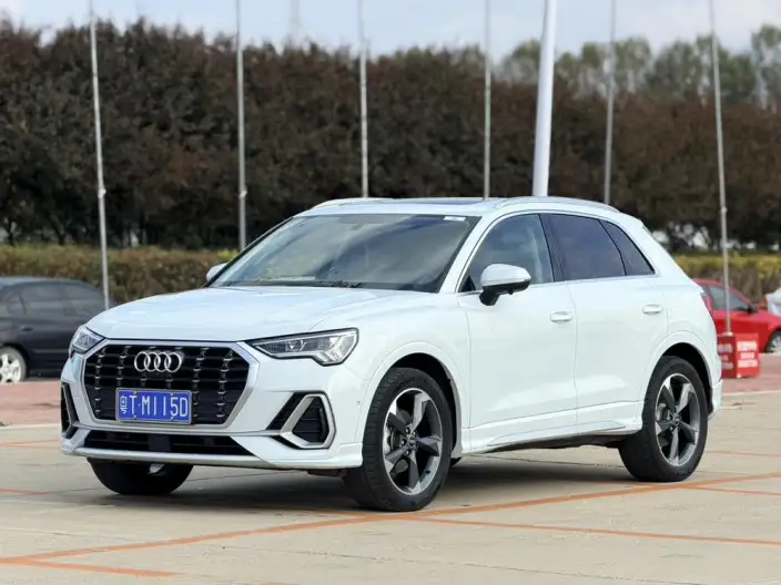 AUDI Q3 2022 Model 35 TFSI Fashion Dynamic Model – фото 1