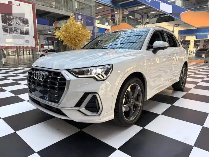 AUDI Q3 2022 Model 35 TFSI Fashion Dynamic Model – фото 1