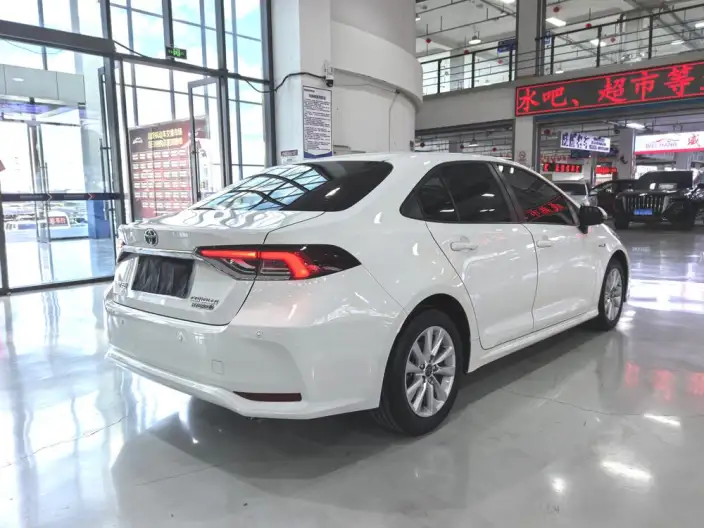 Toyota Corolla 2023 Model Intelligent Hybrid 1.8L E-CVT Elite Edition – фото 6