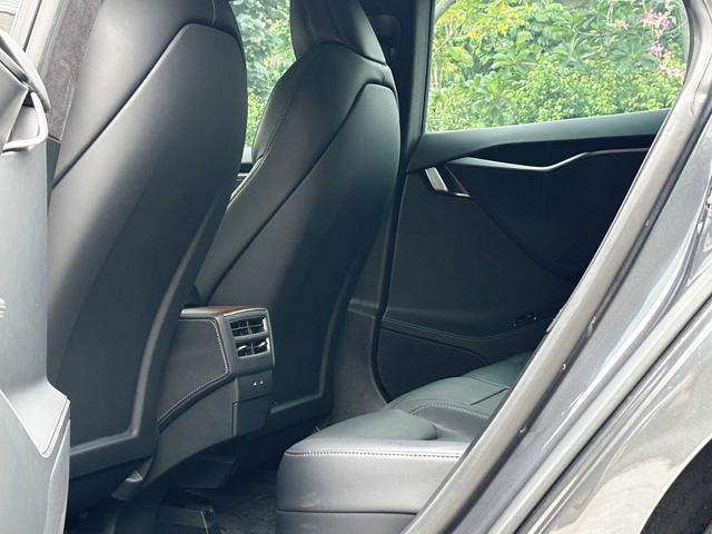 Model S Модель 2020 года Long Battery Li f e Pro L Class Edition – фото 6