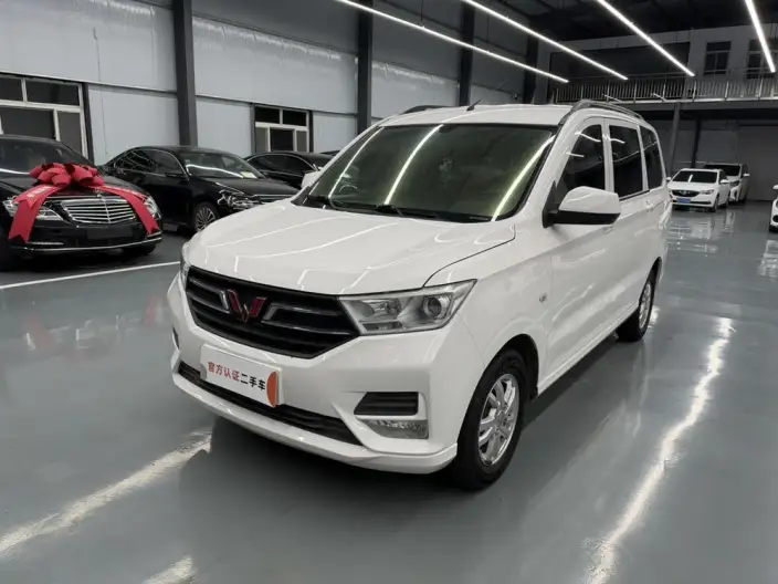 Wuling Hongguang 2021 Model 1.5L S Manual Comfort Model – фото 1
