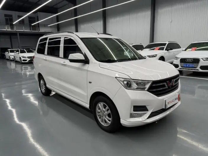 Wuling Hongguang 2021 Model 1.5L S Manual Comfort Model – фото 3