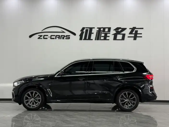 BMW X5 2022 Model xDrive 30Li Exclusive Model M Sports Set – фото 3