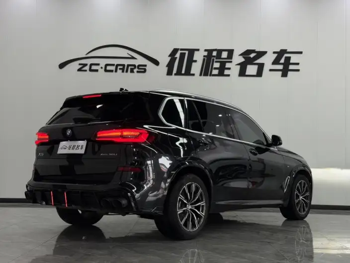 BMW X5 2022 Model xDrive 30Li Exclusive Model M Sports Set – фото 6