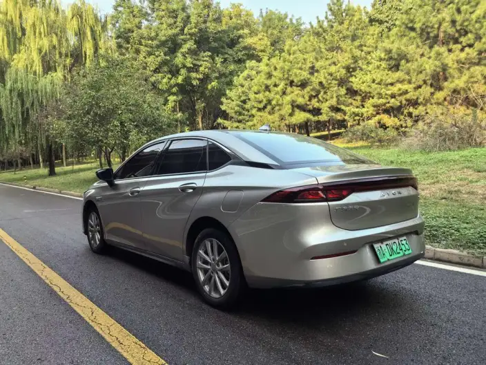 AION S 2023 Model Mei 580 – фото 5
