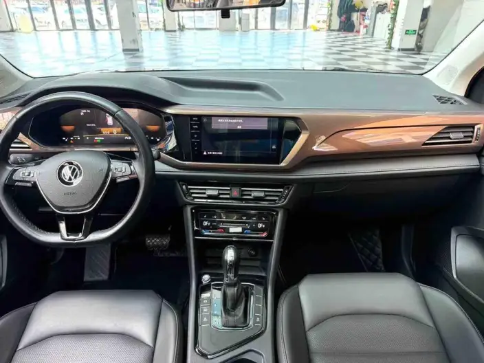 Volkswagen Tharu 2022 Model 280TSI 2WD Deluxe Edition – фото 10