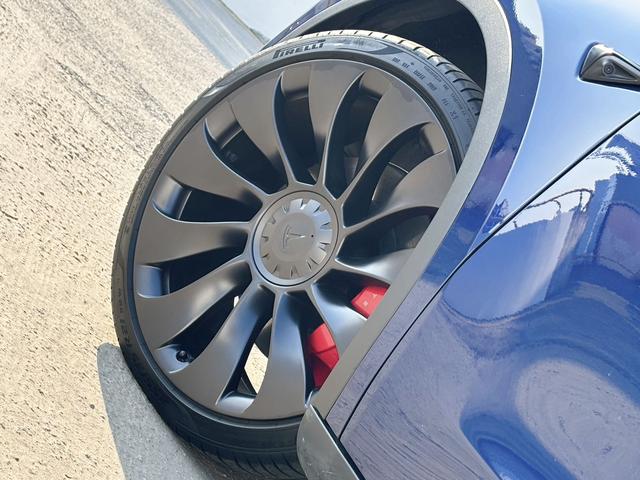 Tesla Model Y 2022 Performance AWD – фото 9