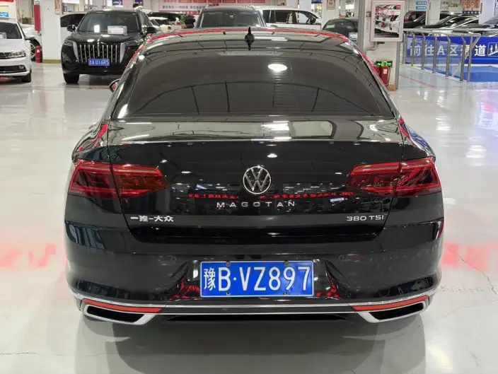 Volkswagen Magotan 2020 Model 330TSI DSG Luxury Model – фото 5