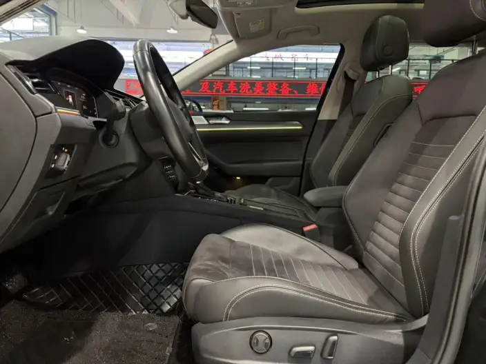 Volkswagen Magotan 2020 Model 330TSI DSG Luxury Model – фото 8