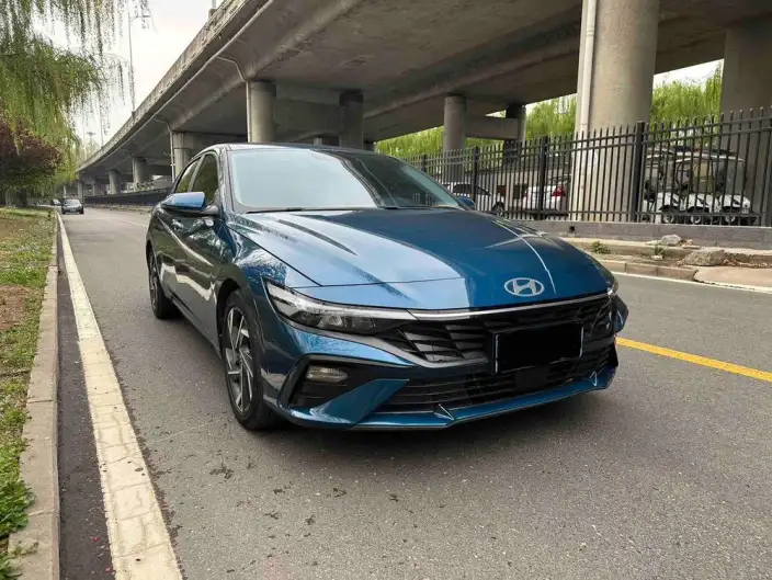 Hyundai Ioniq 2023 Model 1.5L CVT GLX Elite Edition – фото 3