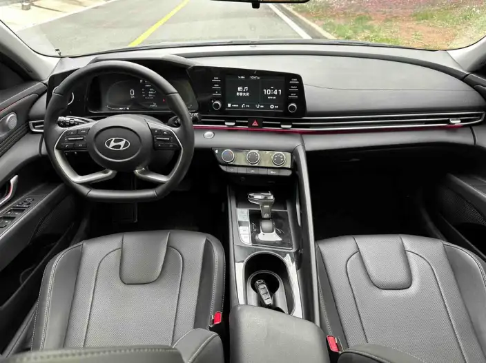 Hyundai Ioniq 2023 Model 1.5L CVT GLX Elite Edition – фото 9