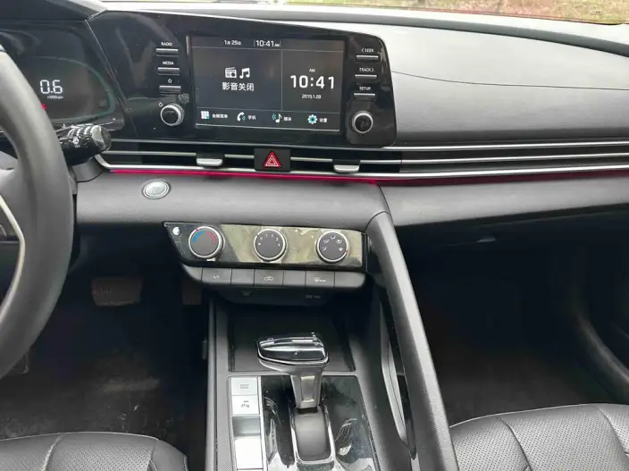 Hyundai Ioniq 2023 Model 1.5L CVT GLX Elite Edition – фото 10