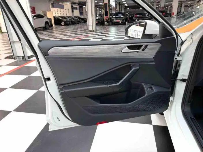 Volkswagen Sagitar 2023 Model 280TSI DSG Beyond Edition – фото 7