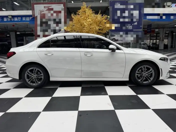Mercedes-Benz A-class 2022 Model Facelift A 180 L Sports sedan – фото 8