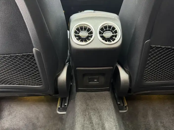Mercedes-Benz A-class 2022 Model Facelift A 180 L Sports sedan – фото 10