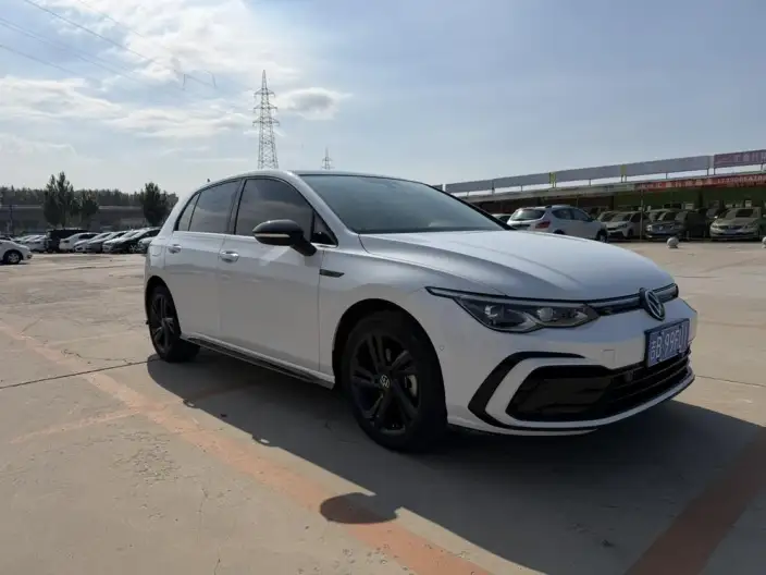 Volkswagen Golf 2021 Model 280TSI DSG R-Line – фото 3