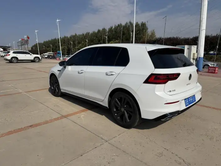 Volkswagen Golf 2021 Model 280TSI DSG R-Line – фото 4